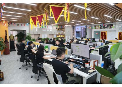 Welcome Secretary Chen and President Hu of the school of economics of Tianjin Normal University to visit IKING GROUP for guidance and in-depth discussion on the college level internship base